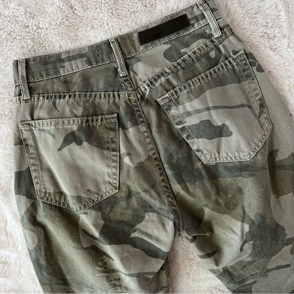 GRLFRND Karolina Camo Crop Pants